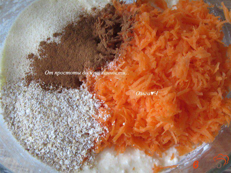 Фото приготовление рецепта: Морковно-творожный пудинг с корицей и отрубями шаг №1