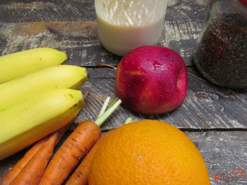 Фото приготовление рецепта: Смузи из апельсина моркови и банана шаг №1