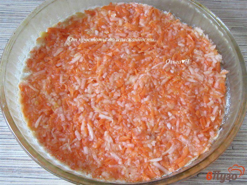 Фото приготовление рецепта: Яблочно-морковный насыпной пирог шаг №2