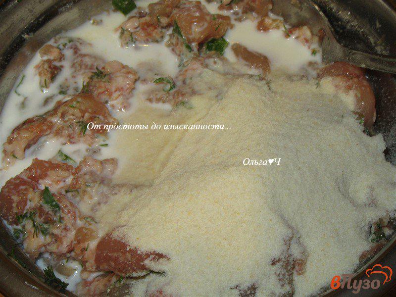 Фото приготовление рецепта: Рубленные куриные котлеты со свининой и кинзой шаг №3