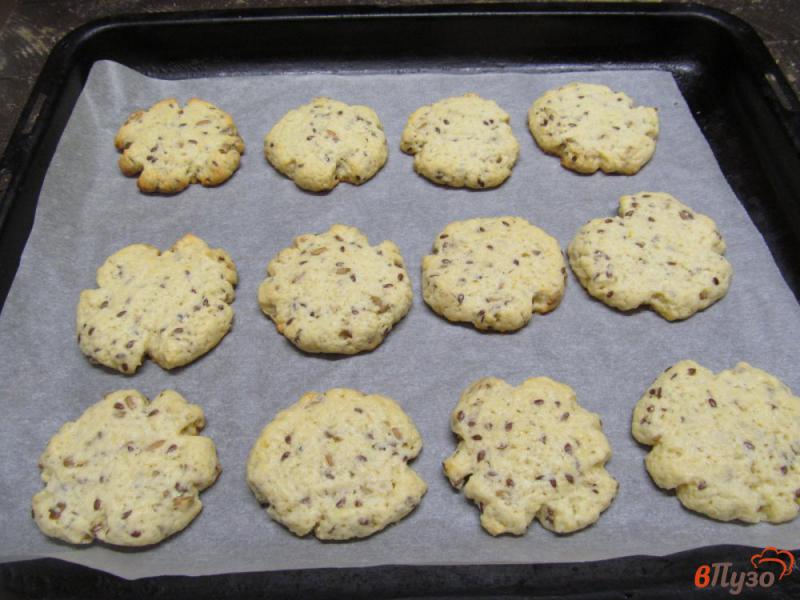 Фото приготовление рецепта: Песочное печенье с семечками шаг №5