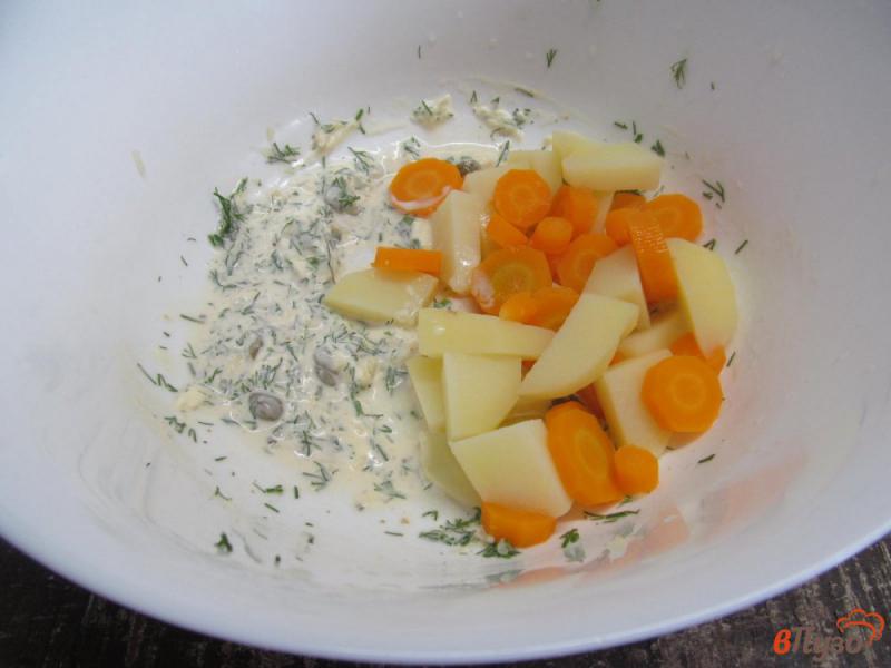 Фото приготовление рецепта: Овощной салат с картофелем и цветной капустой шаг №4