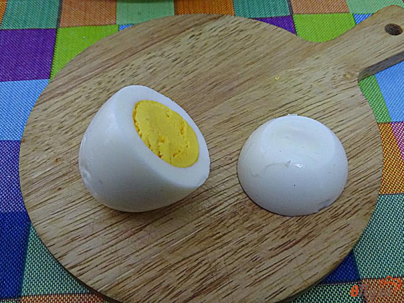 Фото приготовление рецепта: Яйца фаршированные *Боровички* шаг №5