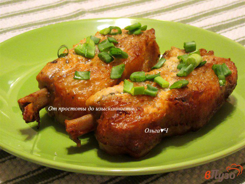 Фото приготовление рецепта: Свиные ребра, запеченные в белом соусе шаг №5