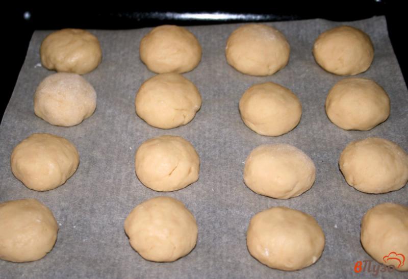 Фото приготовление рецепта: Пирожные «Персики» шаг №4