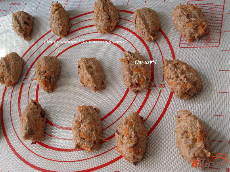 Фото приготовление рецепта: Овсяное печенье с тыквой (из жмыха) шаг №4