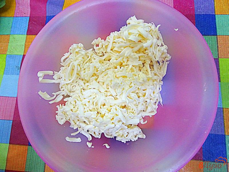 Фото приготовление рецепта: Суп с сырными галушками шаг №4