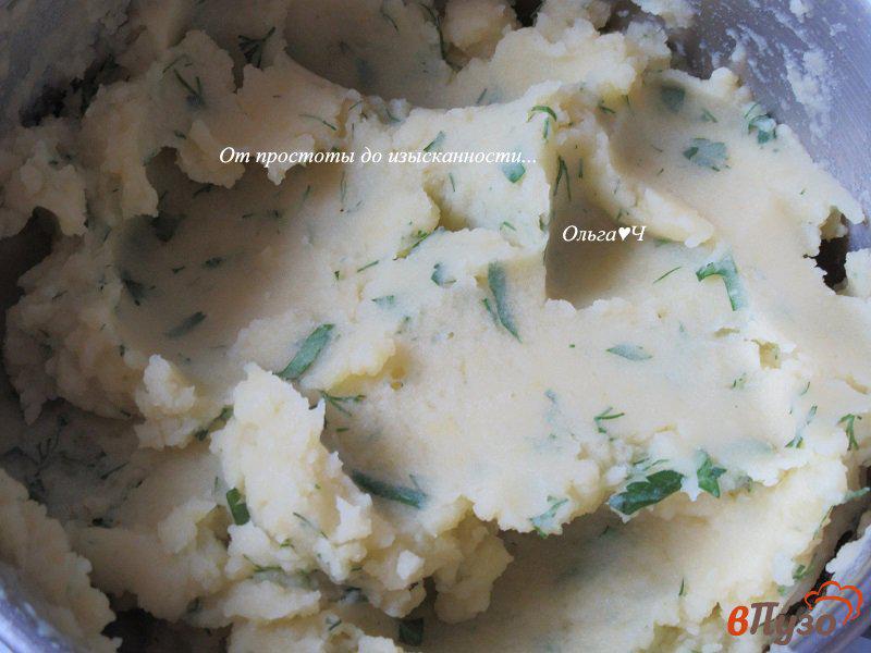 Фото приготовление рецепта: Рулет из лаваша с картофелем и зеленью шаг №2