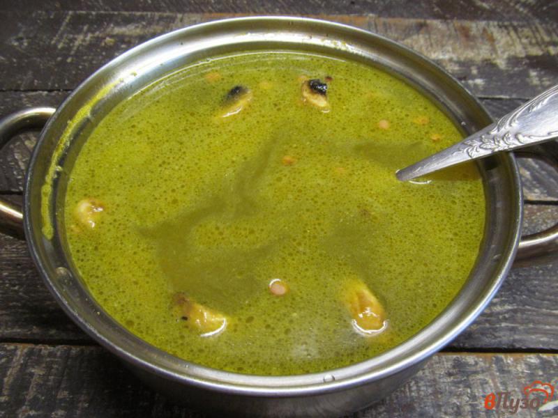 Фото приготовление рецепта: Пряный суп с чечевицей и сельдереем шаг №5