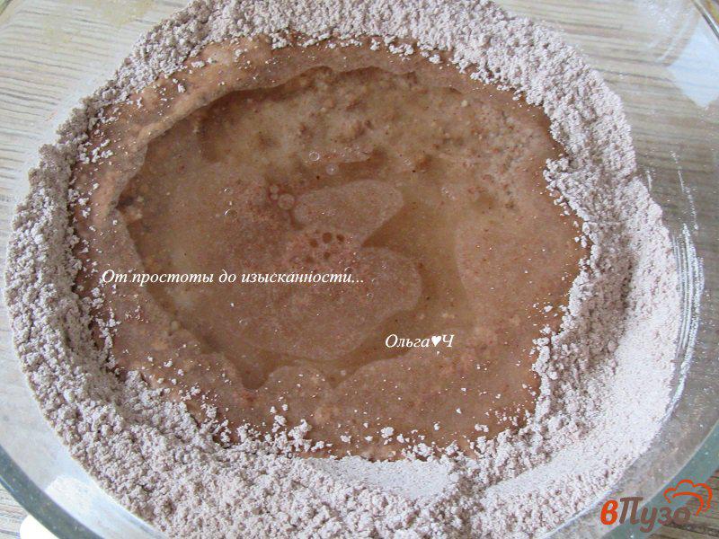 Фото приготовление рецепта: Шоколадный торт с ягодным желе и печеньем шаг №1