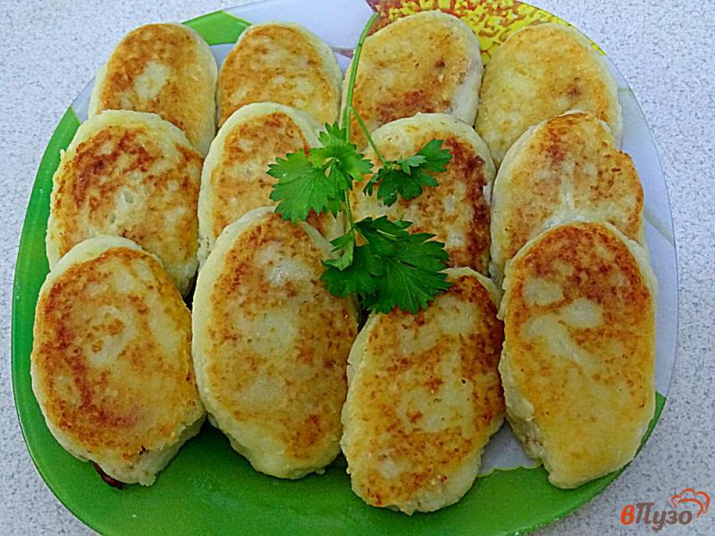 Фото приготовление рецепта: Картофельныен зразы без яиц,  с мясом шаг №9