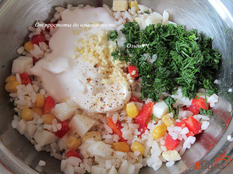 Фото приготовление рецепта: Рисовый салат «Пасхальный» шаг №2