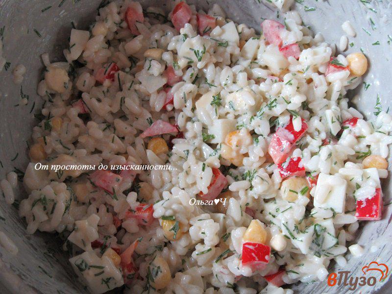 Фото приготовление рецепта: Рисовый салат «Пасхальный» шаг №3
