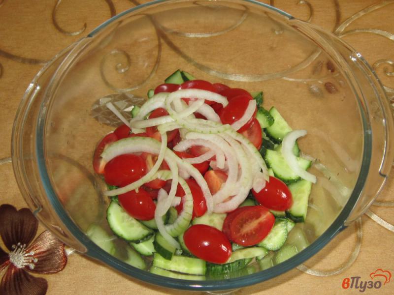 Фото приготовление рецепта: Овощной салат с помидорами черри шаг №3