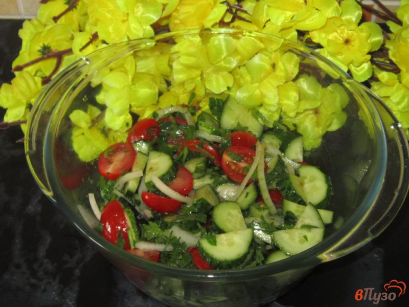 Фото приготовление рецепта: Овощной салат с помидорами черри шаг №5