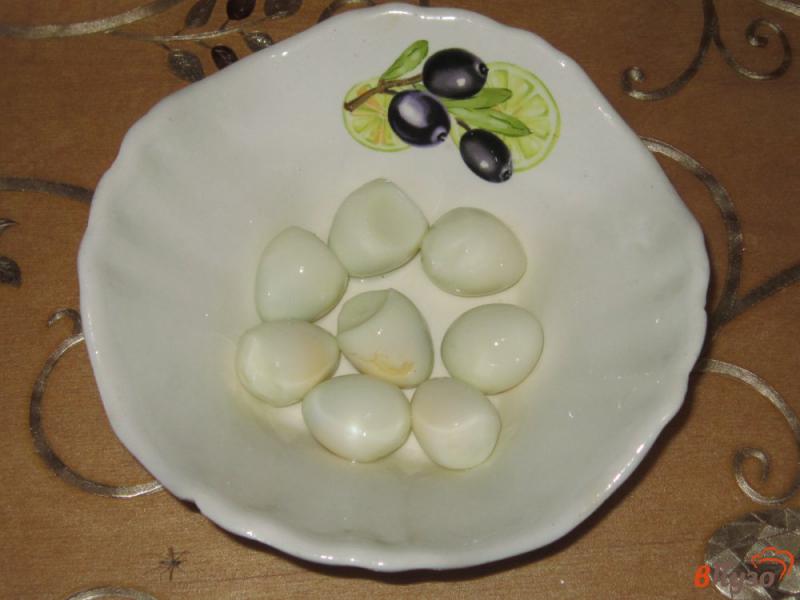 Фото приготовление рецепта: Закуска из перепелинных яиц с икрой шаг №2