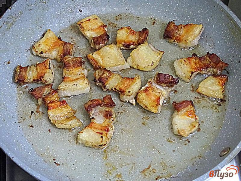 Фото приготовление рецепта: Молодой картофель золотистый шаг №4