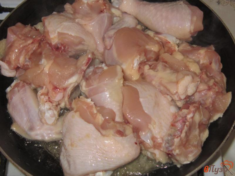 Фото приготовление рецепта: Курица в сливочно-горчичном соусе на сковороде шаг №1