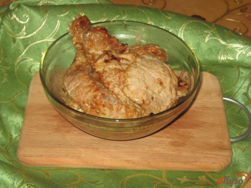 Фото приготовление рецепта: Отбивные из свинины с чесноком и острым перцем шаг №4