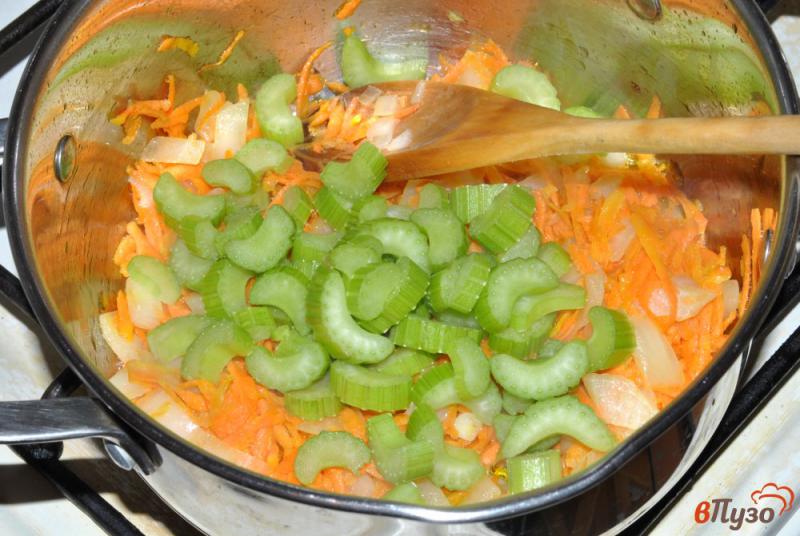 Фото приготовление рецепта: Суп-пюре из овощей с курицей шаг №3