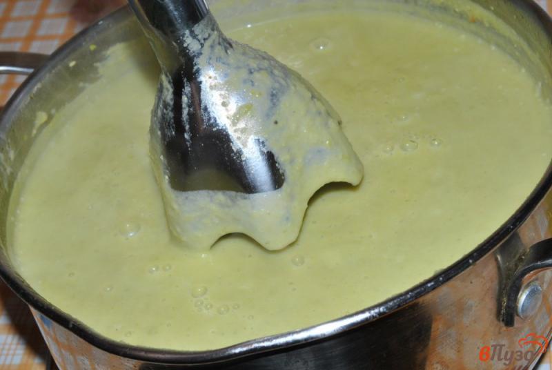 Фото приготовление рецепта: Суп-пюре из овощей с курицей шаг №8