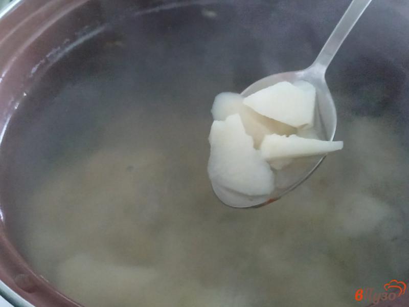 Фото приготовление рецепта: Суп с сардиной и хеком шаг №1