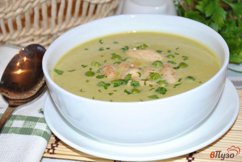Фото приготовление рецепта: Суп-пюре из овощей с курицей шаг №10
