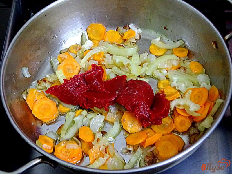 Фото приготовление рецепта: Зелёный борщ со щавелем и томатом шаг №2