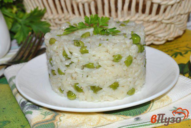 Фото приготовление рецепта: Рис с зеленым горошком шаг №6