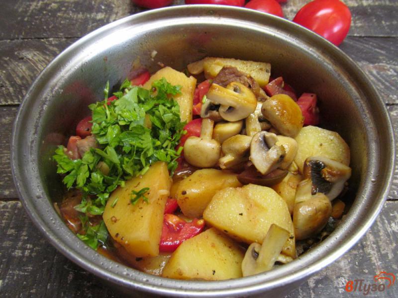 Фото приготовление рецепта: Говядина с овощами и шампиньоном шаг №8