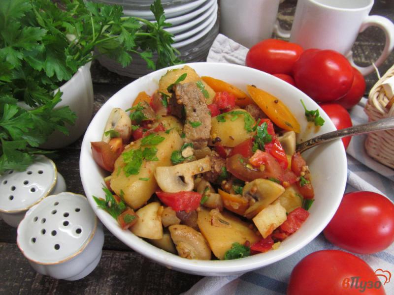 Фото приготовление рецепта: Говядина с овощами и шампиньоном шаг №10