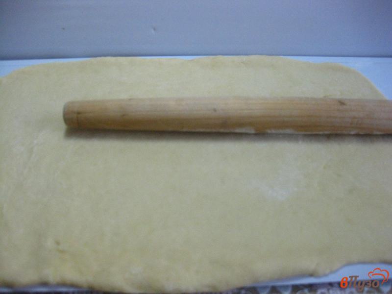 Фото приготовление рецепта: Рогалик с творогом шаг №5