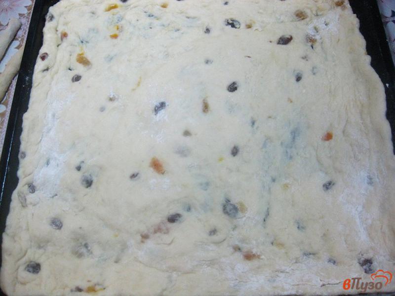 Фото приготовление рецепта: Пирог с сыром и курагой шаг №6