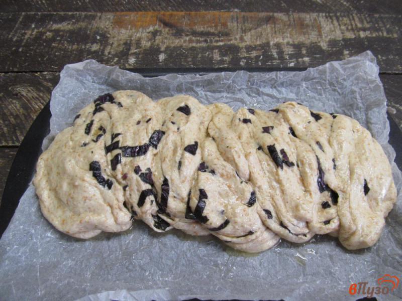 Фото приготовление рецепта: Базиликовый хлеб шаг №12