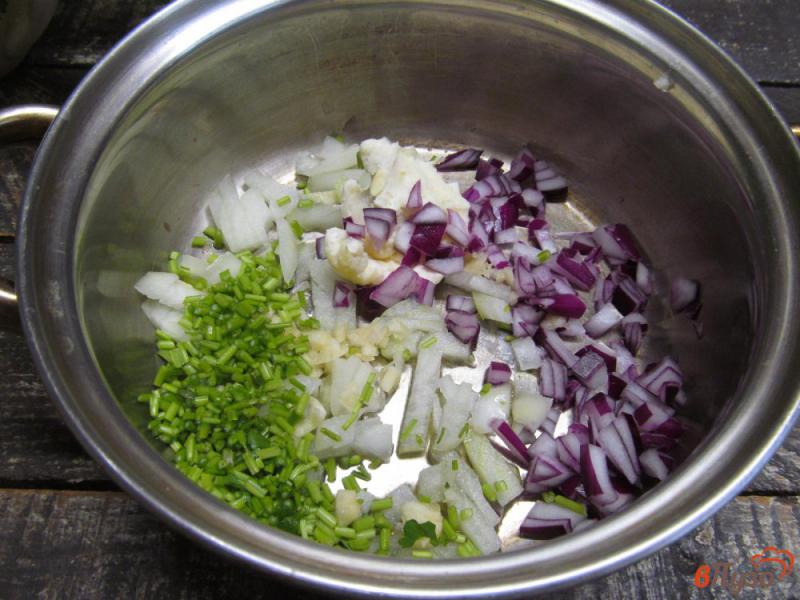 Фото приготовление рецепта: Суп из фасоли с грибами и кукурузной мукой шаг №1