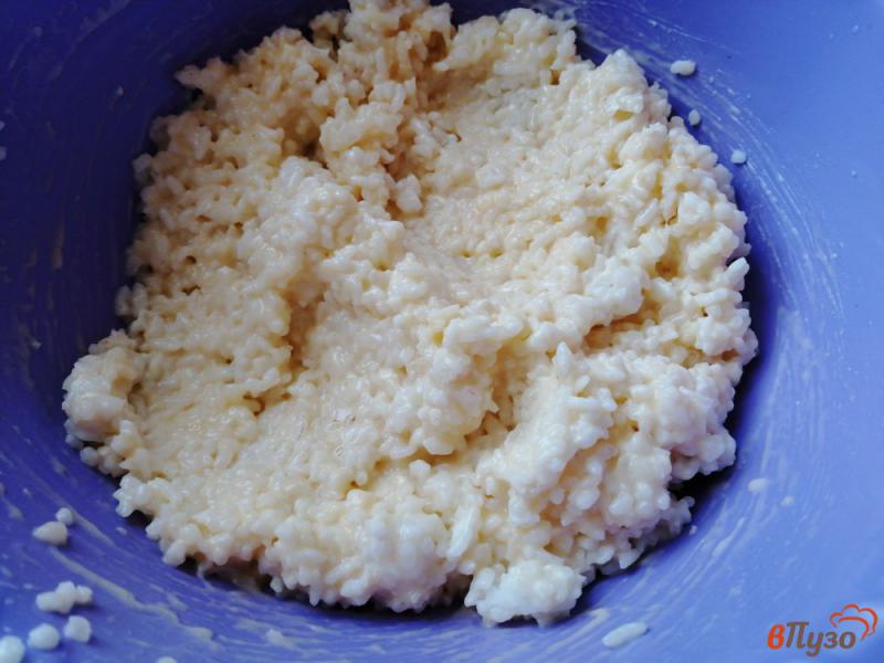 Фото приготовление рецепта: Рисовая запеканка с шампиньонами шаг №7
