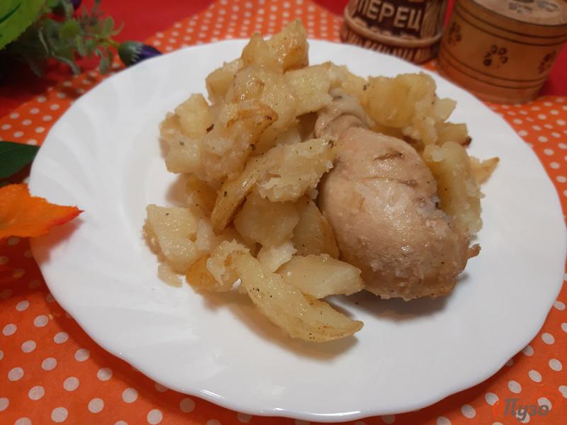 Фото приготовление рецепта: Курица с картошкой в сметане шаг №6