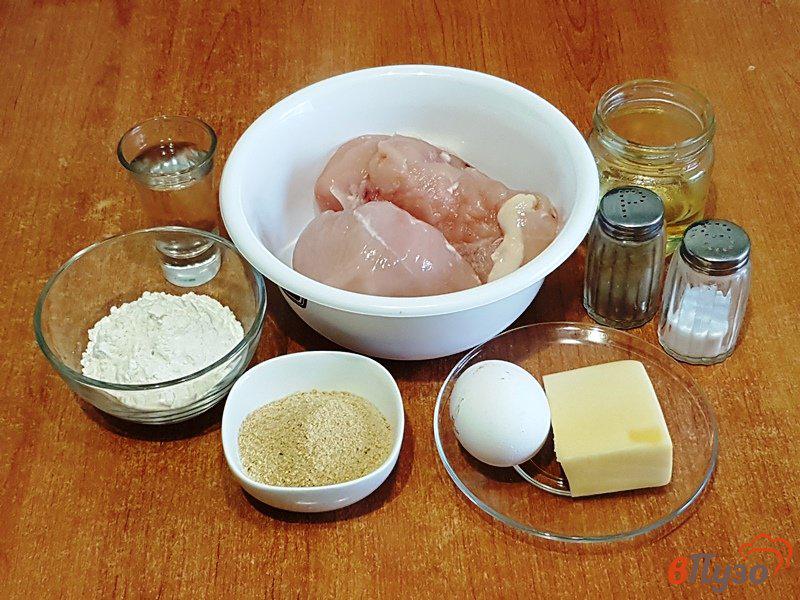 Фото приготовление рецепта: Курица в сухарях шаг №1
