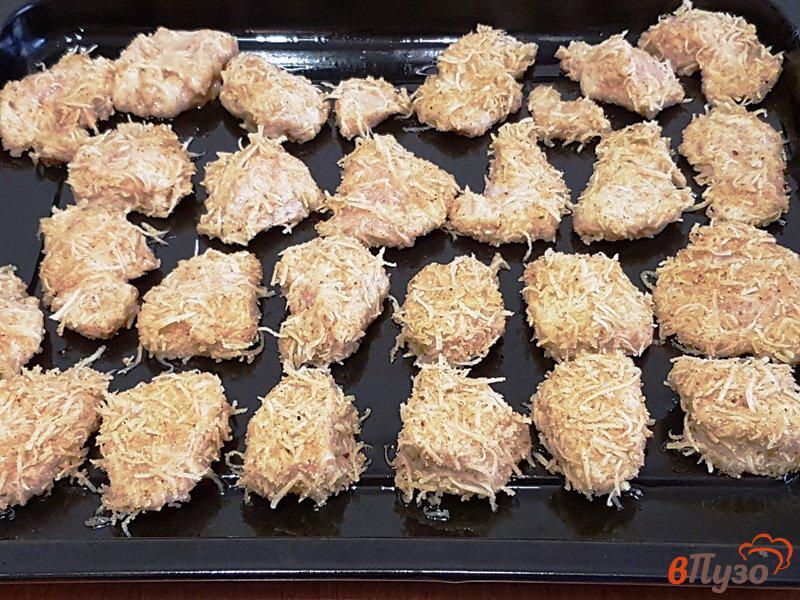 Фото приготовление рецепта: Курица в сухарях шаг №9