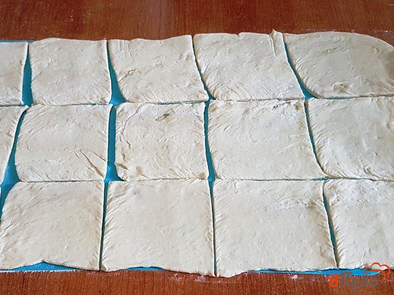 Фото приготовление рецепта: Пирожки с персиками по-восточному шаг №6