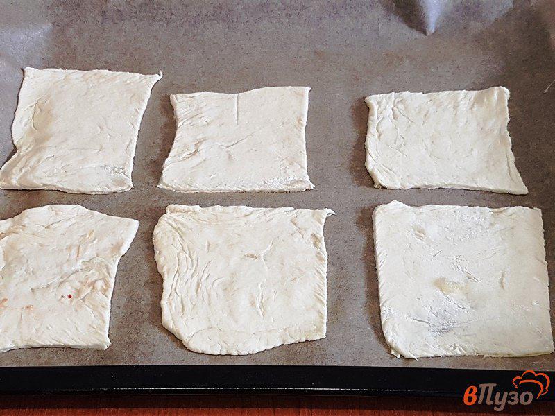 Фото приготовление рецепта: Пирожки с персиками по-восточному шаг №7