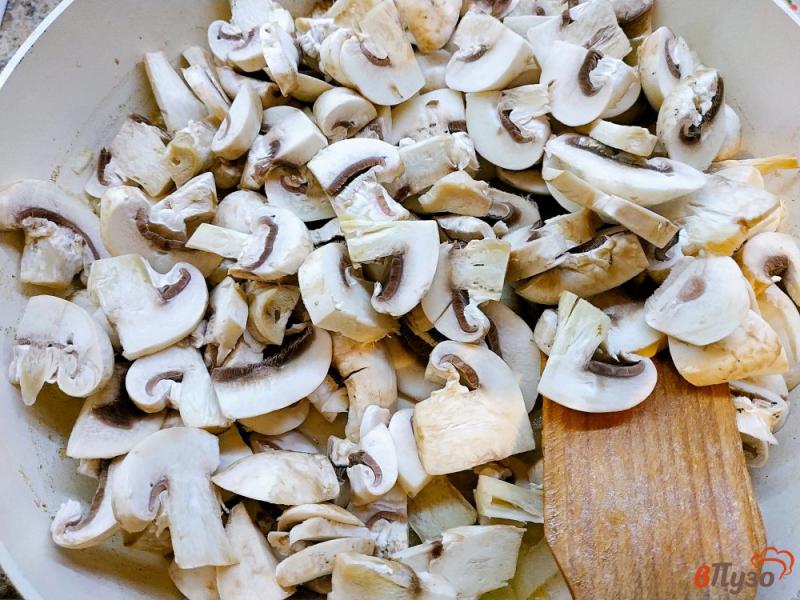 Фото приготовление рецепта: Каннеллони с мясом и грибами шаг №3