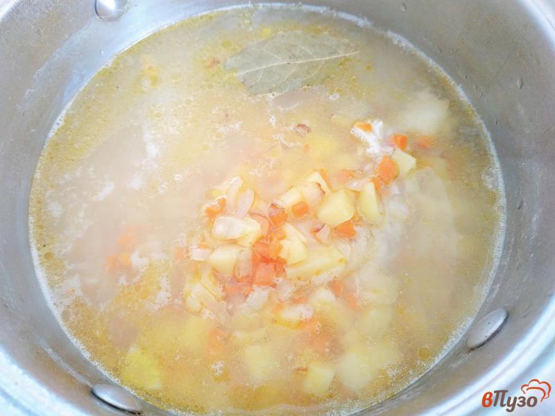 Фото приготовление рецепта: Чечевичный суп с кроликом шаг №5