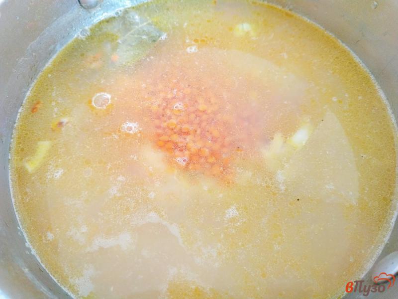 Фото приготовление рецепта: Чечевичный суп с кроликом шаг №7