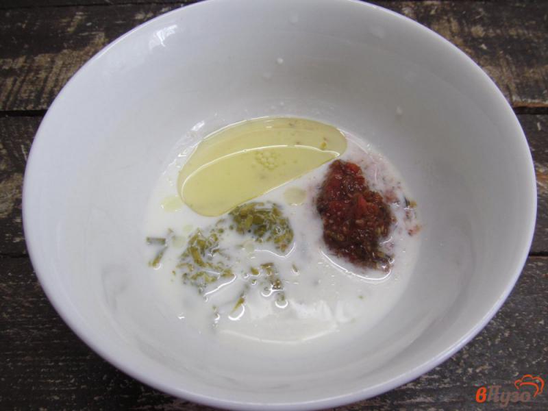 Фото приготовление рецепта: Гнезда из индейки с начинкой под молочным соусом шаг №5