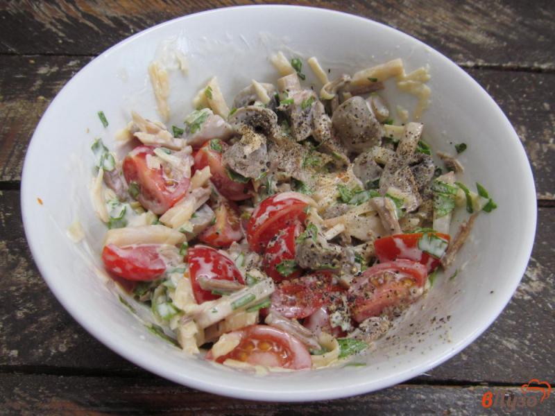 Фото приготовление рецепта: Мясной салат с шампиньоном и сельдереем шаг №7