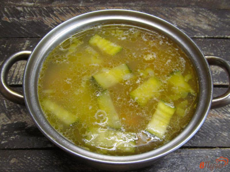 Фото приготовление рецепта: Крем - суп из овощей со щавелем шаг №3