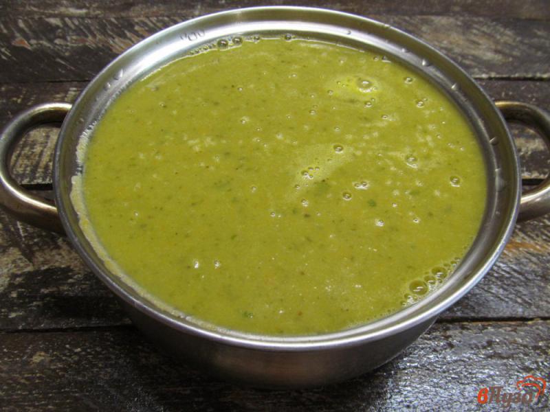 Фото приготовление рецепта: Крем - суп из овощей со щавелем шаг №6