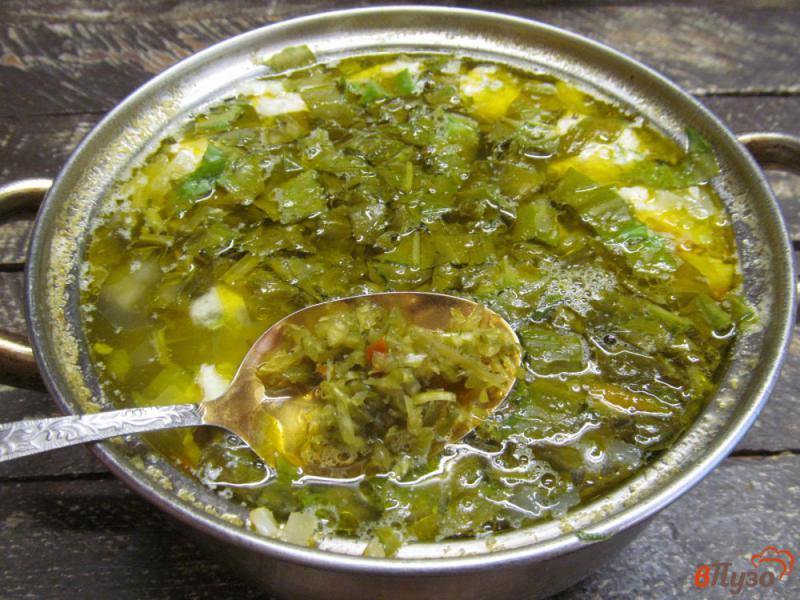 Фото приготовление рецепта: Суп с цветной капустой щавелем и фрикадельками шаг №9