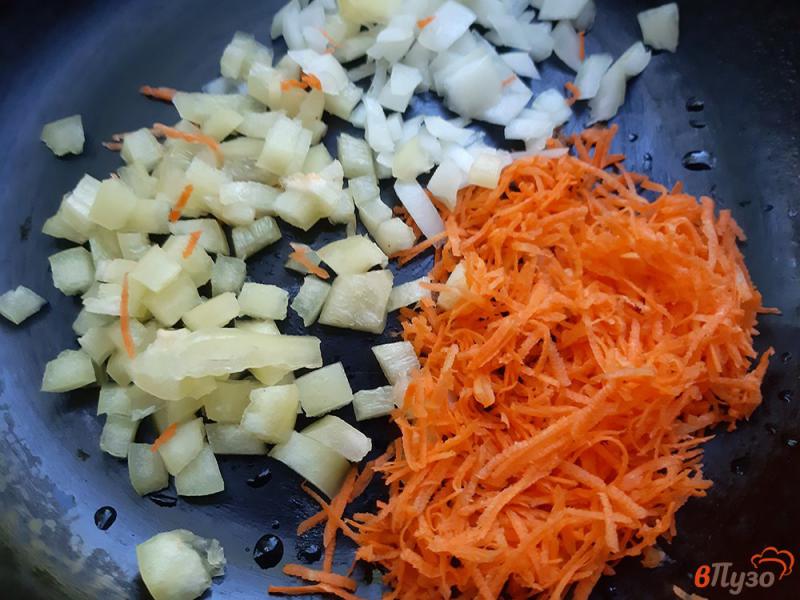 Фото приготовление рецепта: Суп овощной на мясном бульоне шаг №4